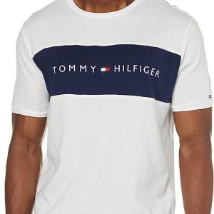 Vintage Tommy Hilfiger T-shirt Tommy Hilfiger Flag Logo