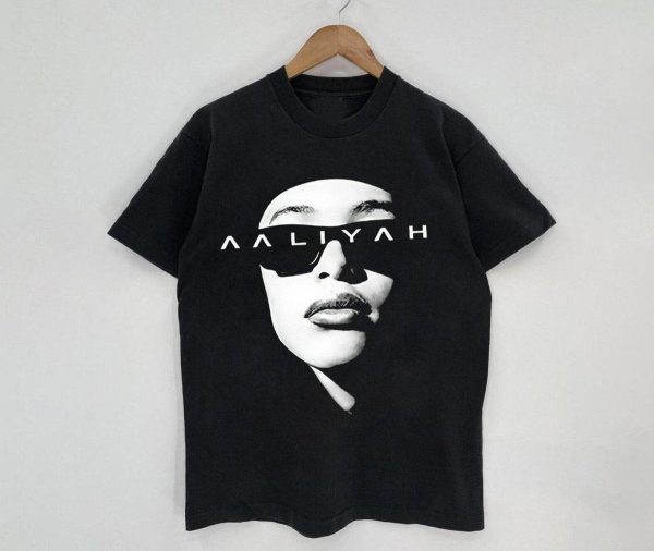 Aaliyah Face Minimal Black White Unisex T-shirt – Apparel, Mug, Home Decor – Perfect Gift For Everyone