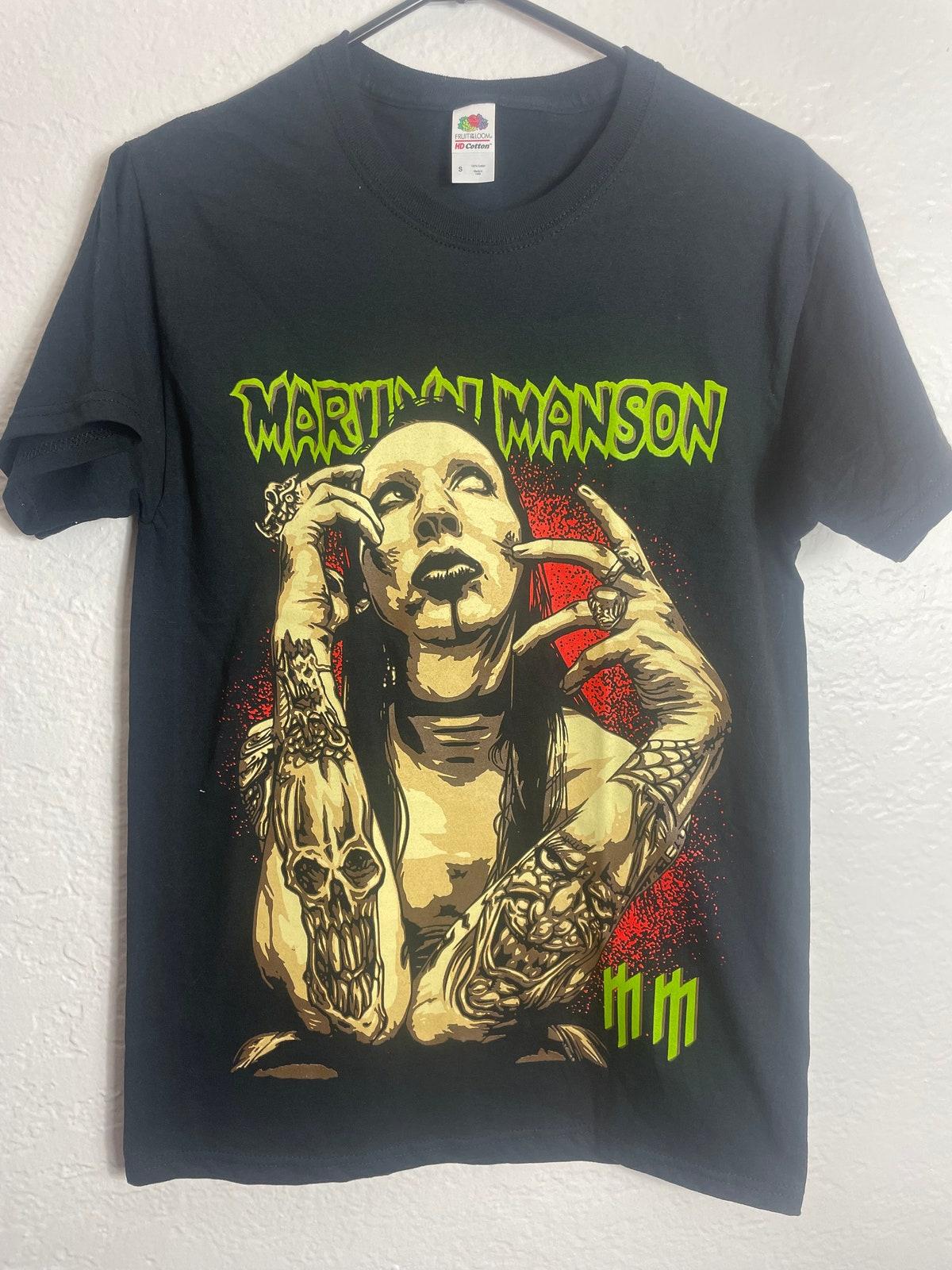 American Rocker Marilyn Manson Graphic Vintage T-shirt Best Fans Gifts – Apparel, Mug, Home Decor – Perfect Gift For Everyone