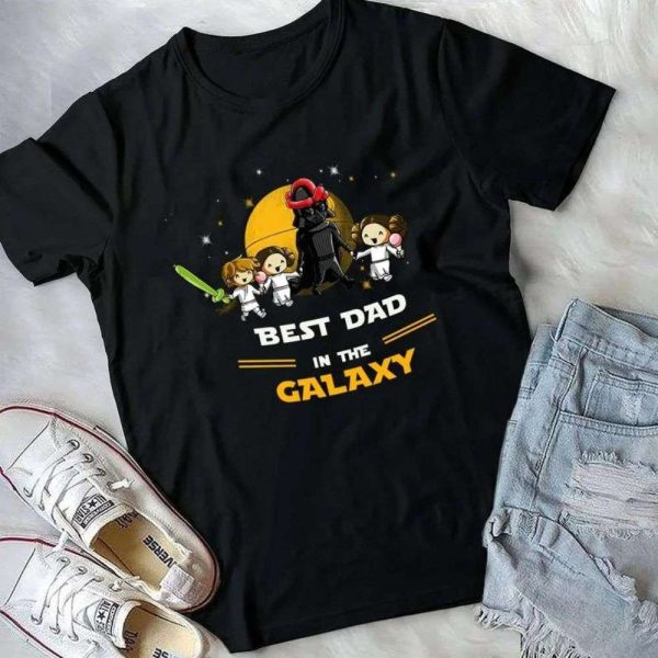 Best Darth Vader And Leia In The Galaxy Daddy Shirt – The Best Shirts For Dads In 2023 – Cool T-shirts