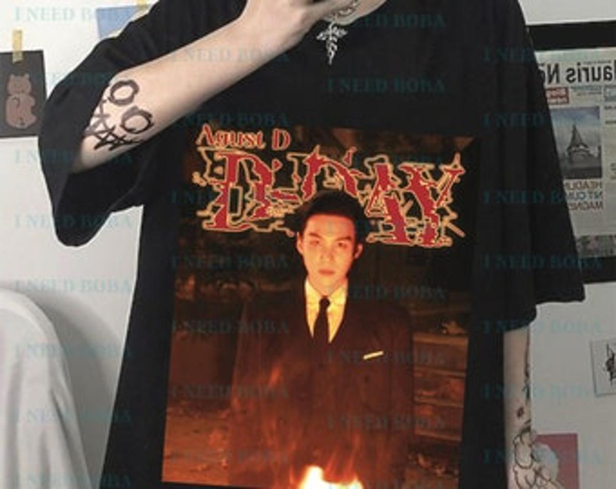 Bts Suga Min Yoongi Agust D Graphic Vintage T-shirt – Apparel, Mug, Home Decor – Perfect Gift For Everyone