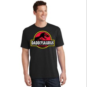 Daddysaurus T-Shirt – A Funny And Cool Tee For The Dad Who Loves Dinosaurs – The Best Shirts For Dads In 2023 – Cool T-shirts