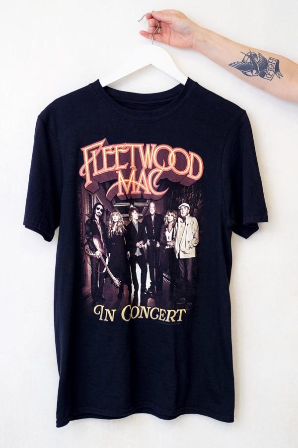 Fleetwood Mac Concert Shirt – Apparel, Mug, Home Decor – Perfect Gift For Everyone