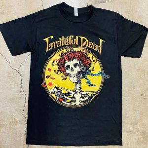 Grateful Dead Song Bertha Skull & Roses Vintage T-shirt Best Fans Gifts – Apparel, Mug, Home Decor – Perfect Gift For Everyone