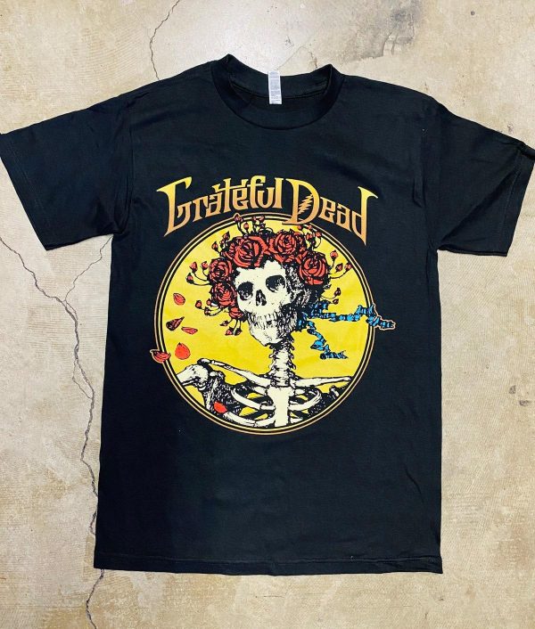 Grateful Dead Song Bertha Skull & Roses Vintage T-shirt Best Fans Gifts – Apparel, Mug, Home Decor – Perfect Gift For Everyone