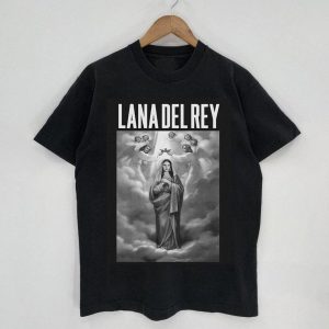 Lana Del Rey Singer Funny Graphic T-shirt – Apparel, Mug, Home Decor – Perfect Gift For Everyone