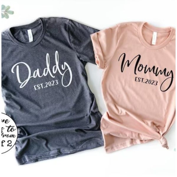 New Mommy and Daddy T-Shirt – Pregnancy Announcement Shirts – The Best Shirts For Dads In 2023 – Cool T-shirts