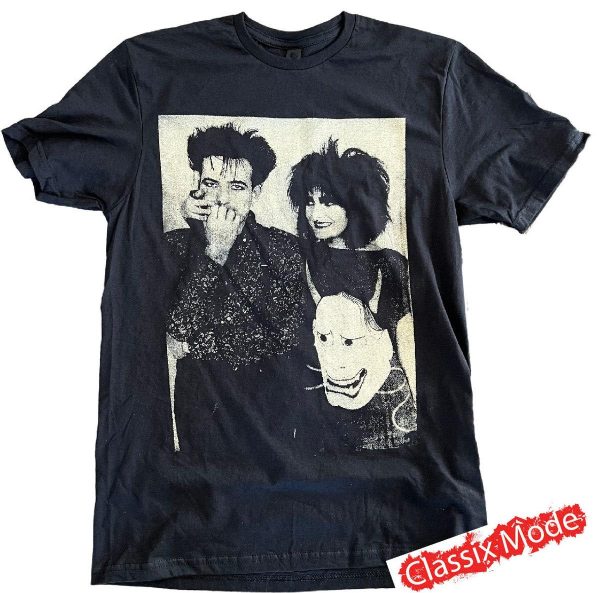 Siouxsie And The Banshees Robert Smith Unisex T-shirt Gifts For Rock Music Fans – Apparel, Mug, Home Decor – Perfect Gift For Everyone