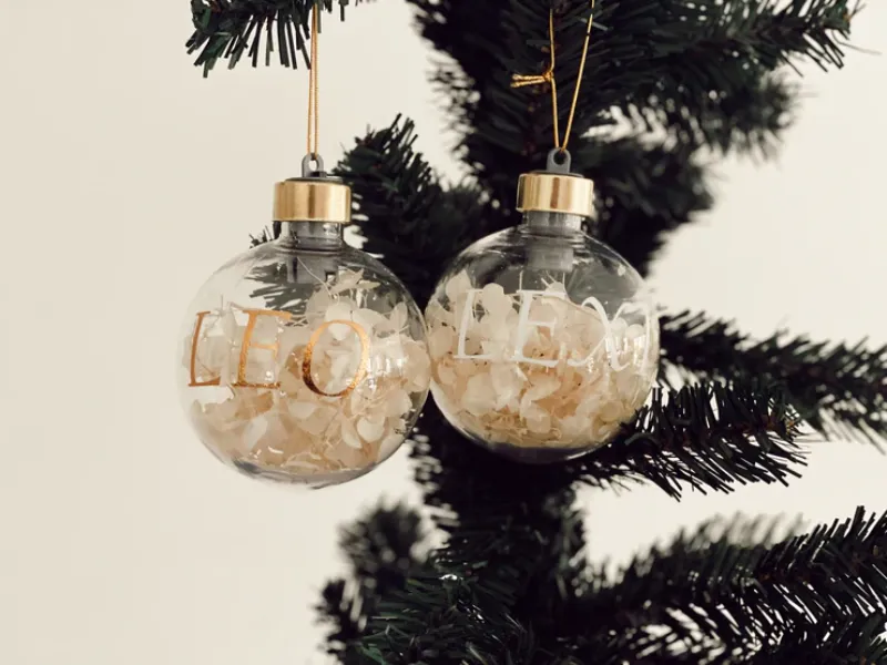 christmas baubles personalised