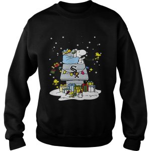 Chicago White Sox Snoopy Brings Christmas To Town shirt 3