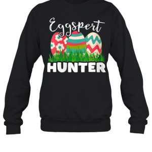 Eggspert Hunter Easter Egg shirt 2