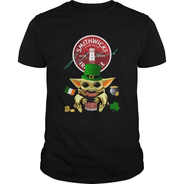 St Patricks Day Baby Yoda Hugging Smithwicks Irish Red Beer shirt