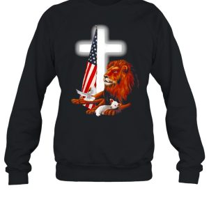 Jesus USA Flag Lion And Lamb Cross T-shirt