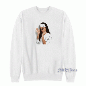 Aaliyah's Greatest Looks Sweatshirt for Unisex 1