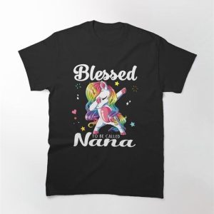 Blessed To Be Called Nana With Flowers Happy Day’s Classic T-Shirt Hoodie