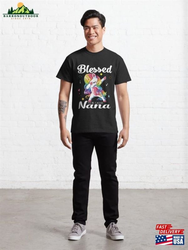 Blessed To Be Called Nana With Flowers Happy Day’s Classic T-Shirt Hoodie