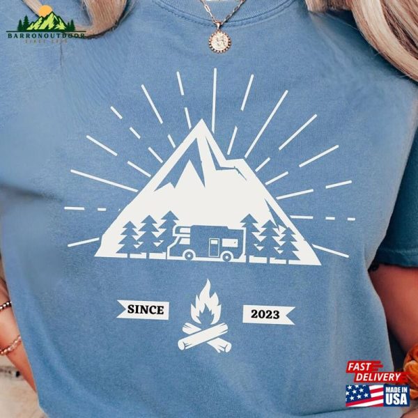 Camping Scenes Yw Camp Retired Buddies Rv Shirt Weekend Vibes Family Adventure Hoodie T-Shirt