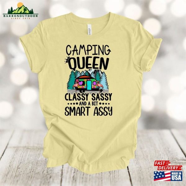 Camping Shirt Queen Flamingos Classic T-Shirt