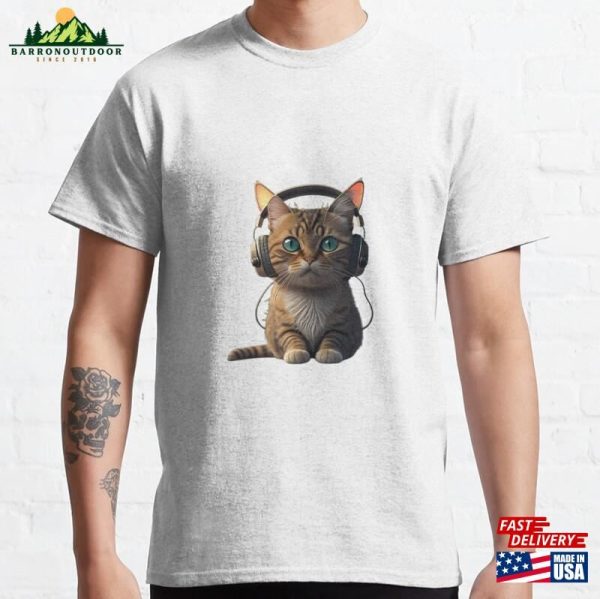 Cat And Headphones Classic T-Shirt