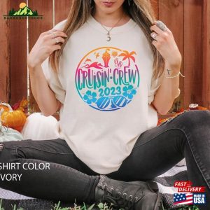 Cruisin Crew 2023 Comfort Colors Shirt Girls Trip Women Vacation Hoodie Sweatshirt 3