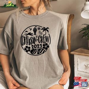 Cruisin Crew 2023 Comfort Colors Shirt Girls Trip Women Vacation Hoodie Sweatshirt 4