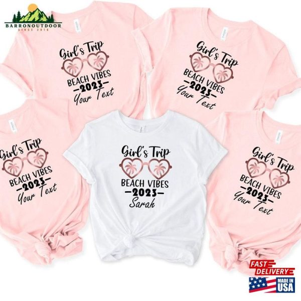 Custom Girl’s Trip Beach Vibes 2023 Shirt Girls Vacation Shirts Unisex Sweatshirt