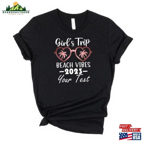 Custom Girl’s Trip Beach Vibes 2023 Shirt Girls Vacation Shirts Unisex Sweatshirt