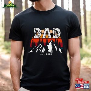 Dad Est 2023 T-Shirt Gift Camping Outdoorsman The Legend Shirt Father’s Day Grandpa Papa Daddy Hoodie Classic