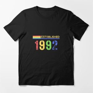 Established 1992 Essential T-Shirt Classic