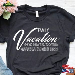 Family Vacation 2023 T-Shirt Matching Shirt Summer Tees Unisex Classic