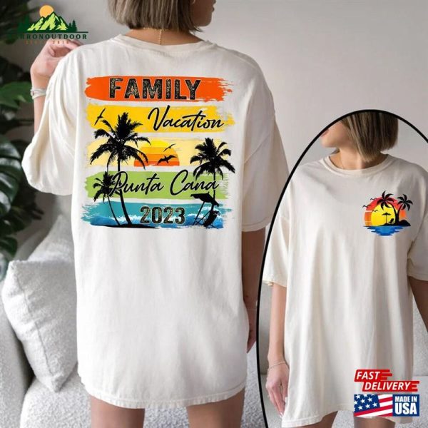 Family Vacation Punta Cana 2023 Summer Retro Sunset Beach T-Shirt Trendy Shirts For Women Sweatshirt Classic