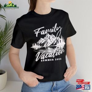 Family Vacation T-Shirt 2003 Classic Sweatshirt