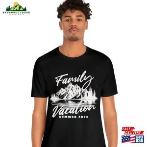 Family Vacation T Shirt 2003 Classic Sweatshirt 3