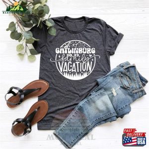 Gatlinburg Family Vacation 2023 Shirt Shirts T-Shirt Classic