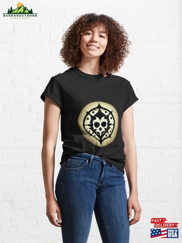 Gothic Universal Badge Logo Classic T-Shirt Unisex