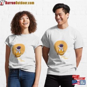 Happy Asronaut Classic T-Shirt Unisex