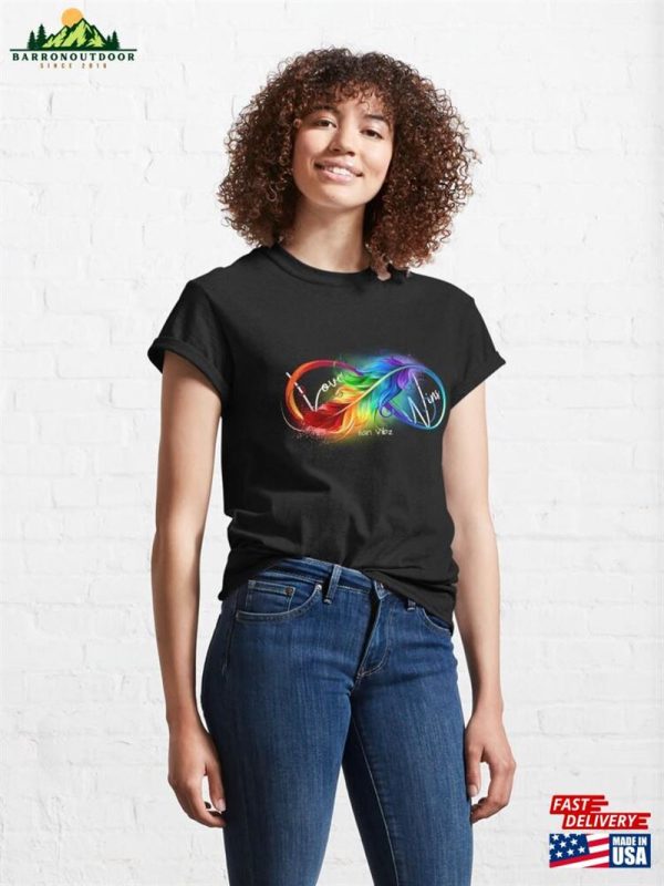 Love Wins Feather Classic T-Shirt