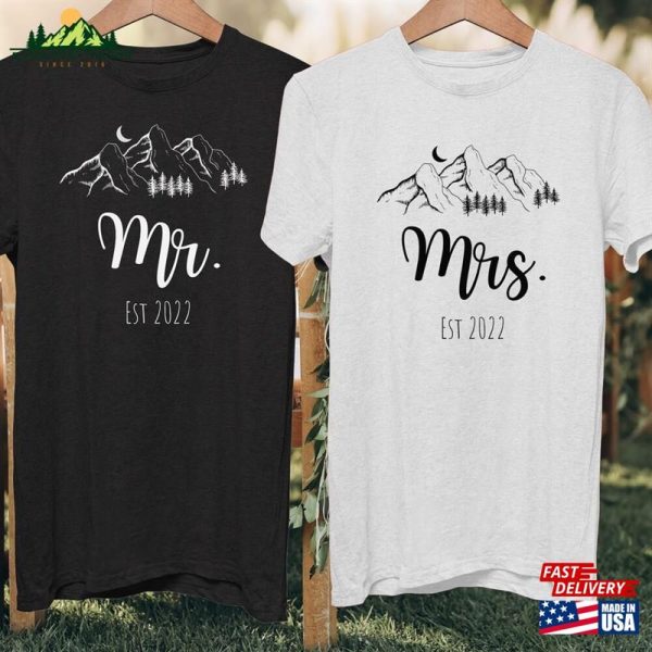 Mr And Mrs Mountains Shirt Honeymoon Tees Est 2023 Just Married T-Shirt Hoodie