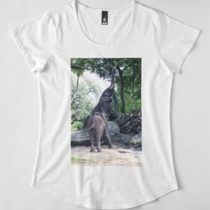 On Safari Premium Scoop T Shirt Unisex 4