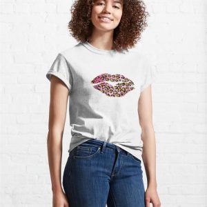 Pink Leopard Kiss Classic T Shirt 4