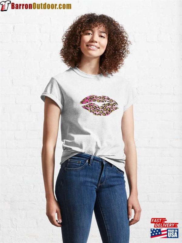 Pink Leopard Kiss Classic T-Shirt