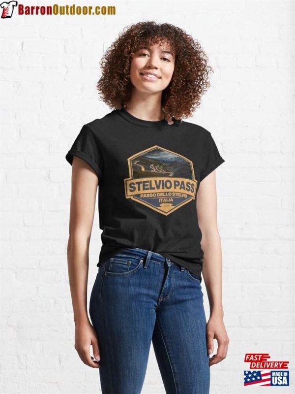 Stelvio Pass Passo Dello Travel Art Badge Classic T-Shirt Sweatshirt