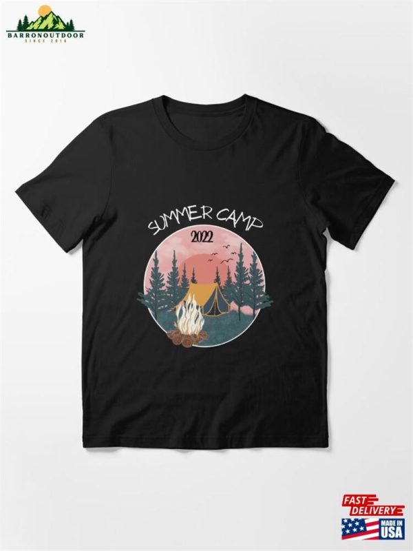 Summer Camp 2022 Vintgae Camping Vacation Vibes Essential T-Shirt Unisex Sweatshirt