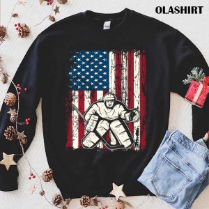 New Vintage Usa American Flag Ice Hockey Goalie Winter Sports T-shirt