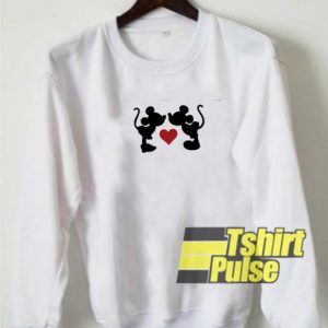 Mickey Minnie Love sweatshirt